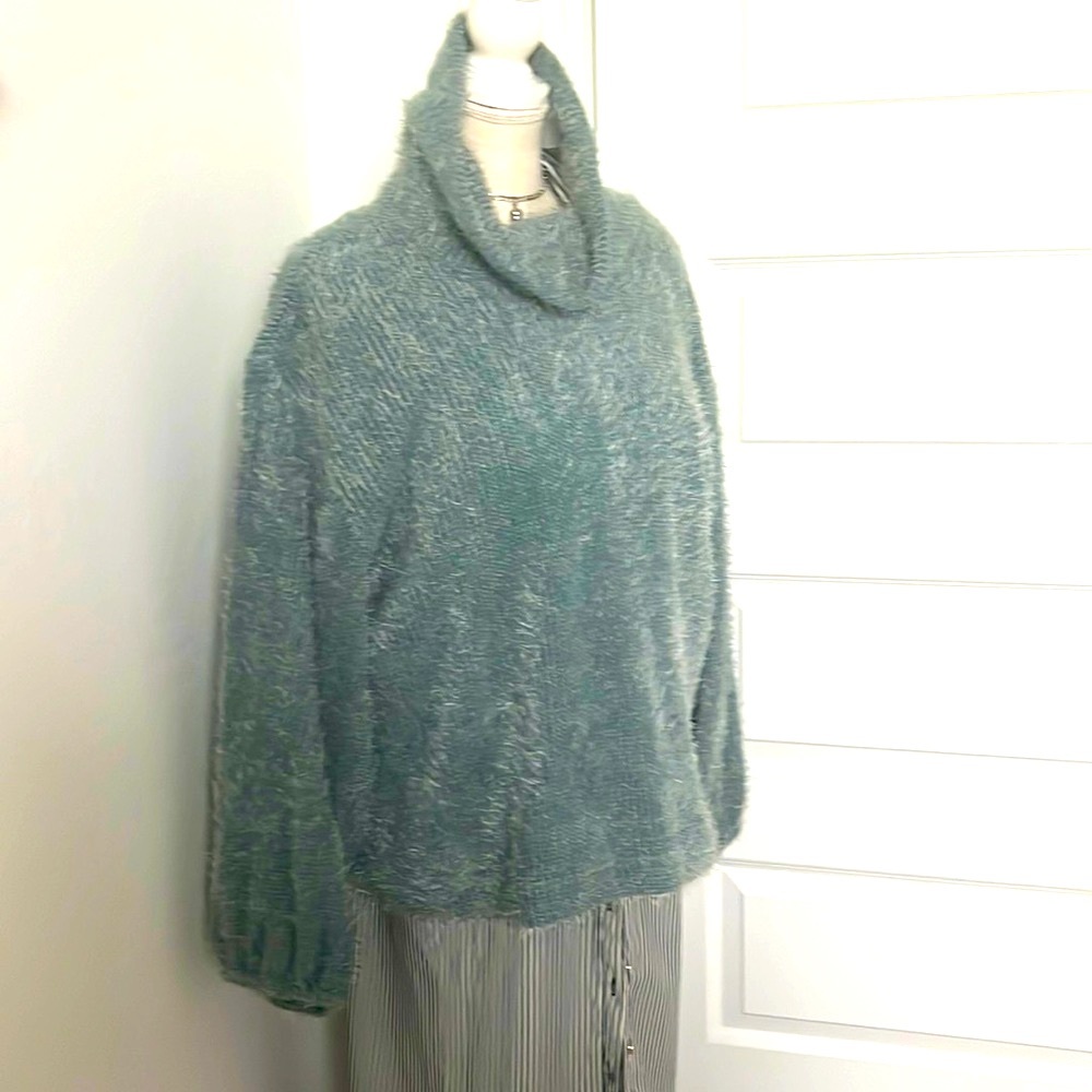 Woman’s Kate & Sam winter ❄️ sweater blue XL